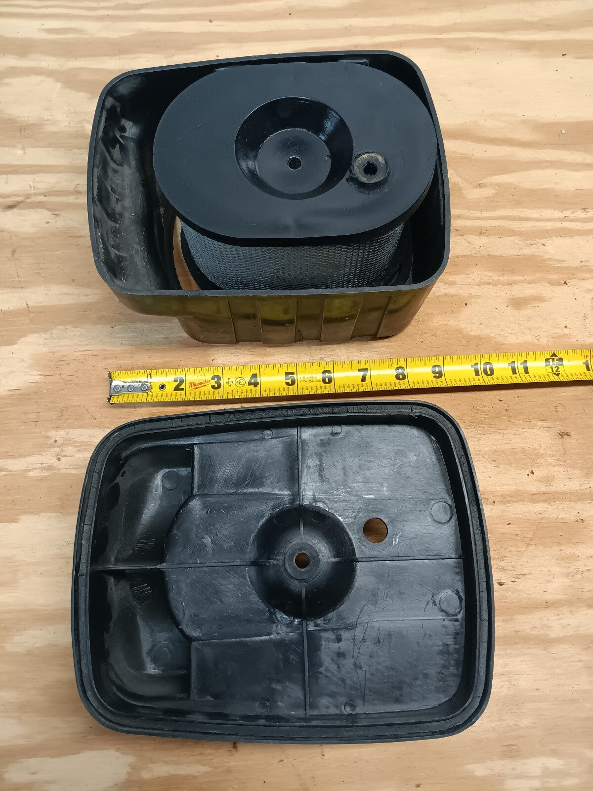 1984 HONDA GOLDWING GL1200 INTERSTATE (#434) AIRBOX AIR CLEANER COVER STAY