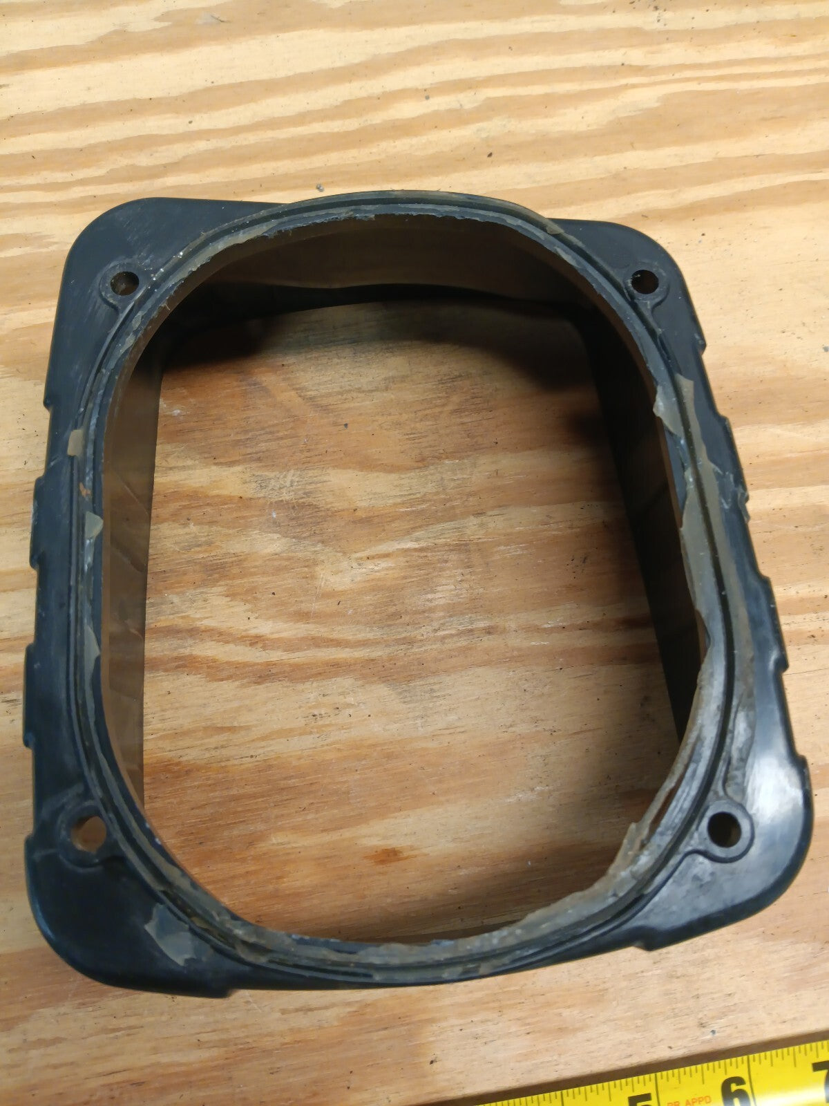 1984 HONDA GOLDWING GL1200 INTERSTATE (#434) AIRBOX AIR CLEANER COVER STAY
