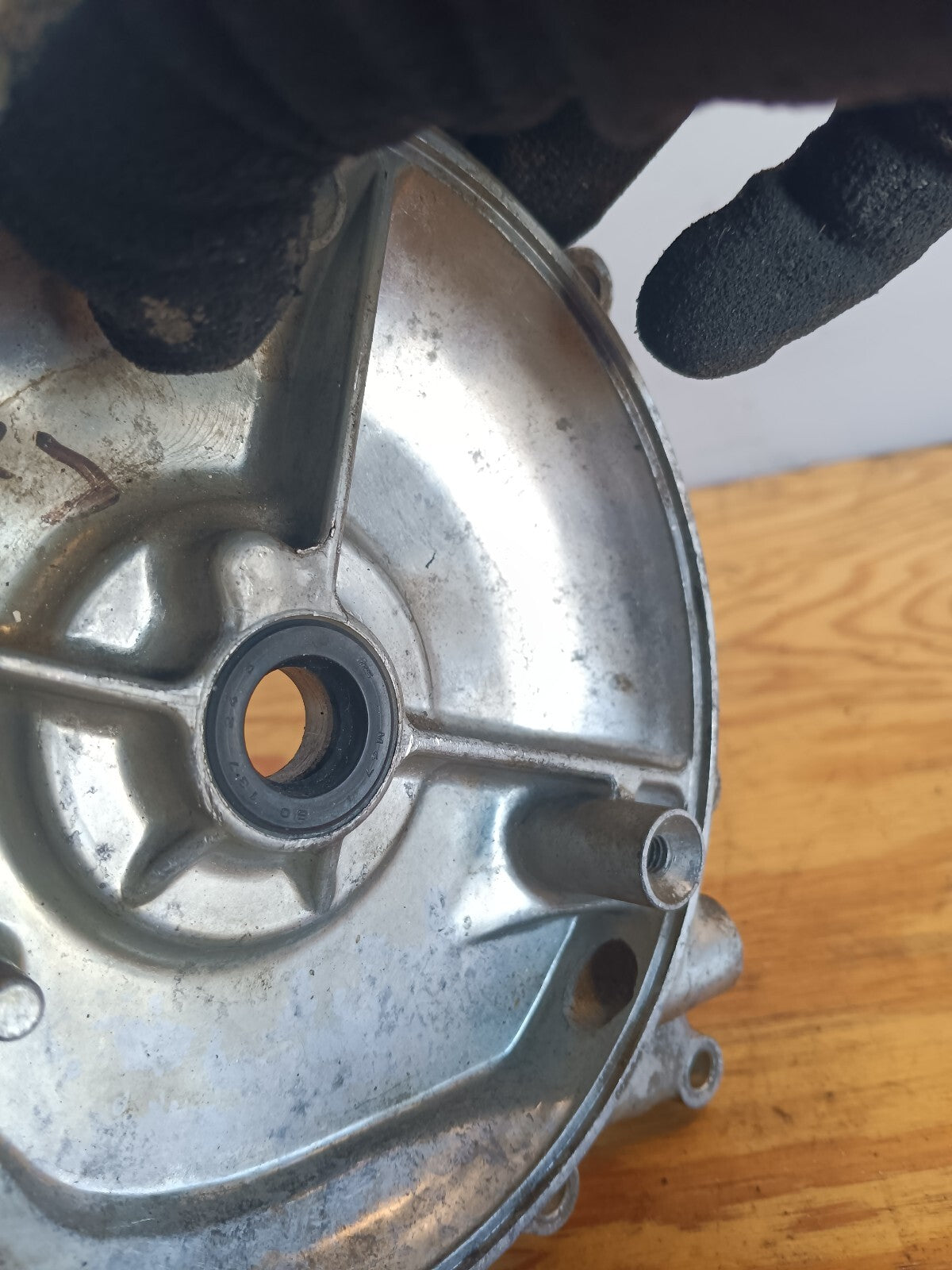 HONDA CB750K CB750F CB 750 ENGINE MOTOR CRANKCASE CASE CLUTCH SIDE COVER