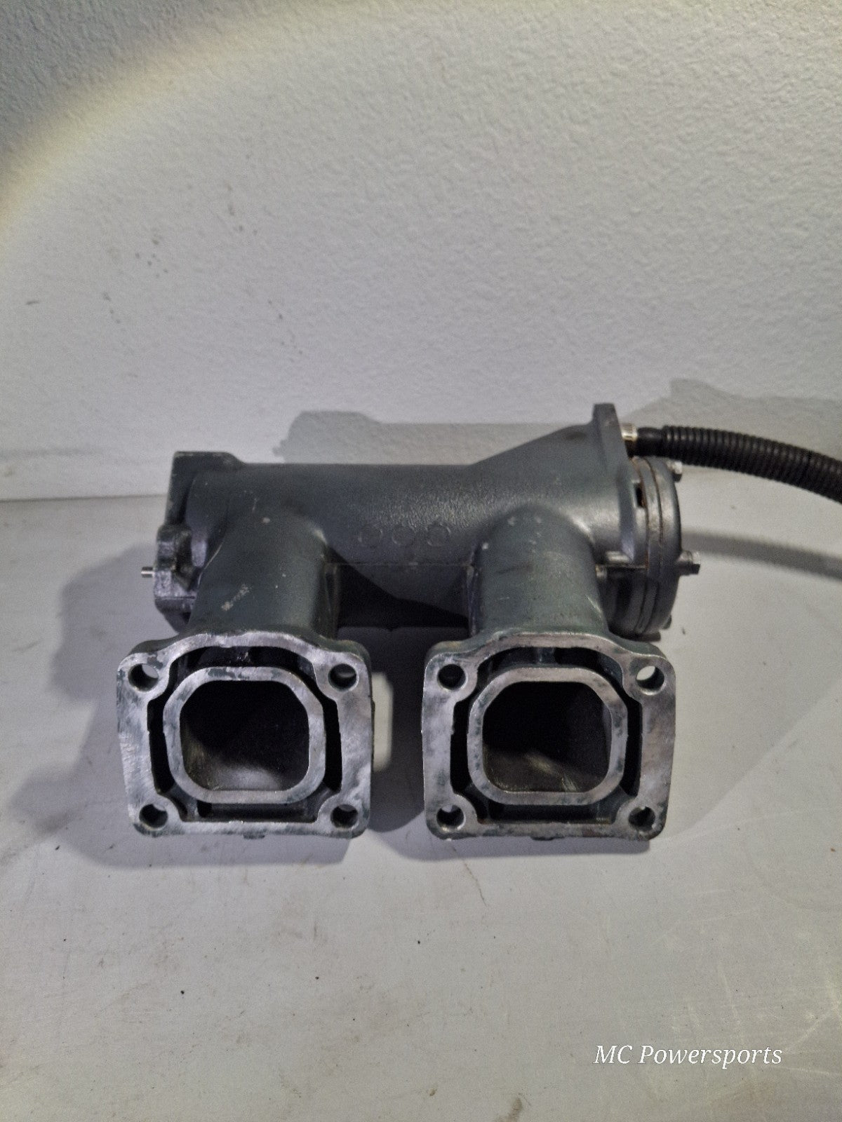 1994 YAMAHA WAVERAIDER Wave Raider 700 RA700 EXHAUST MANIFOLD OEM