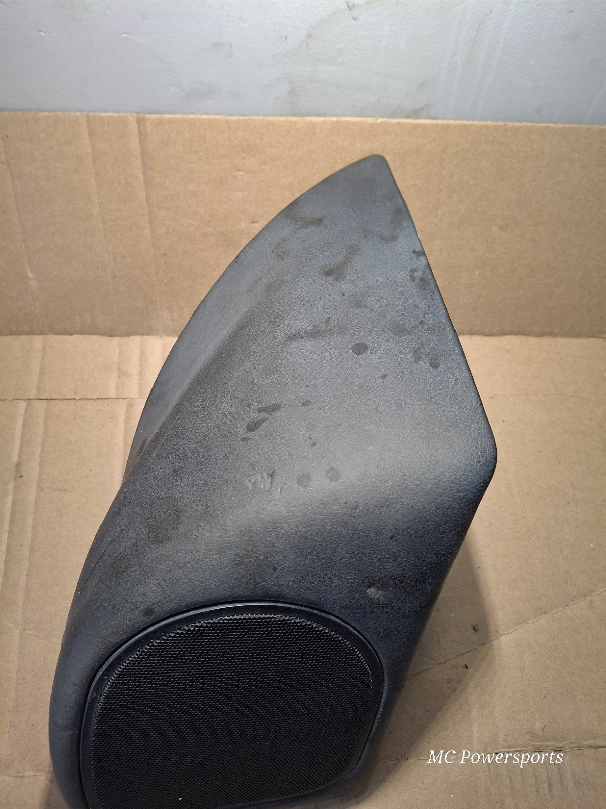 2002 BMW K 1200 LT K1200LT Speaker housing top case Right Side Assembly OEM