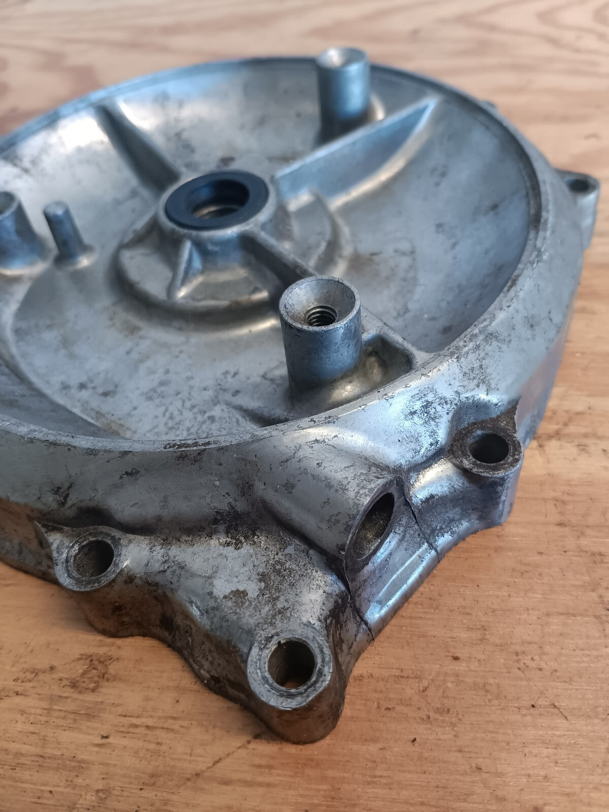 HONDA CB750K CB750F CB 750 ENGINE MOTOR CRANKCASE CASE CLUTCH SIDE COVER