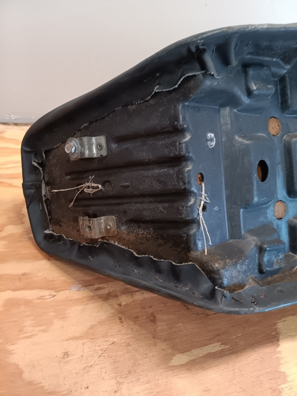 KAWASAKI VULCAN 750 1986-2006 SEAT PART # 53001-1454-MA