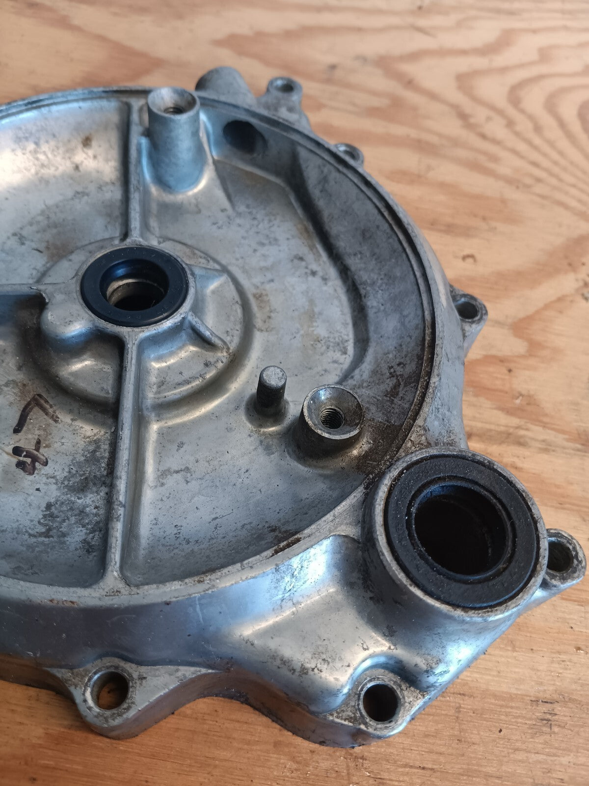 HONDA CB750K CB750F CB 750 ENGINE MOTOR CRANKCASE CASE CLUTCH SIDE COVER