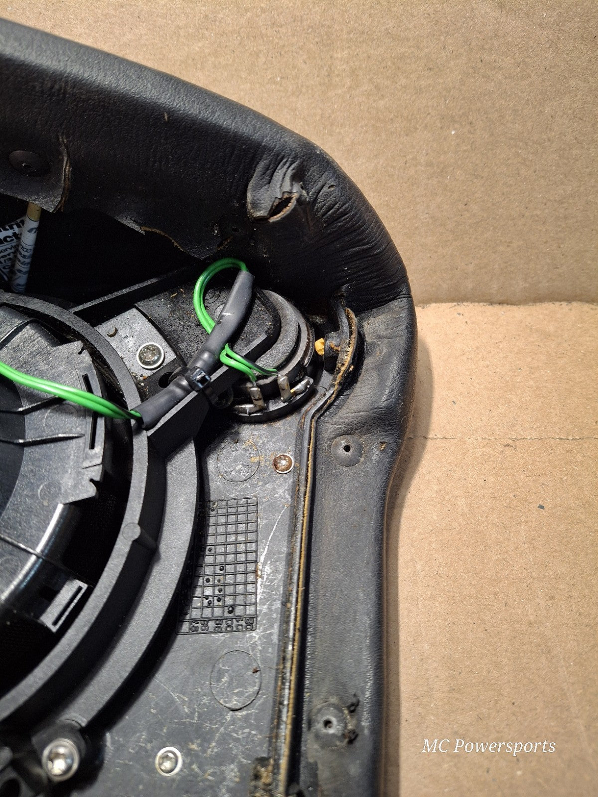 2002 BMW K 1200 LT K1200LT Speaker housing top case Right Side Assembly OEM