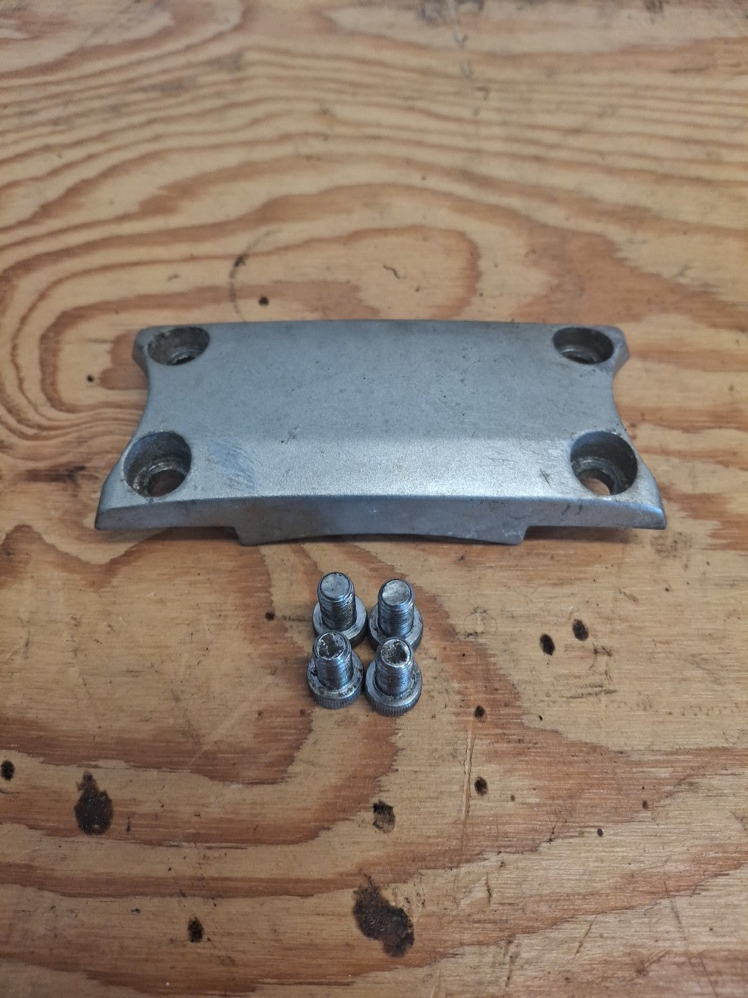 1983 Honda shadow vt500c front fender brace bracket Fork Triple Tree OEM